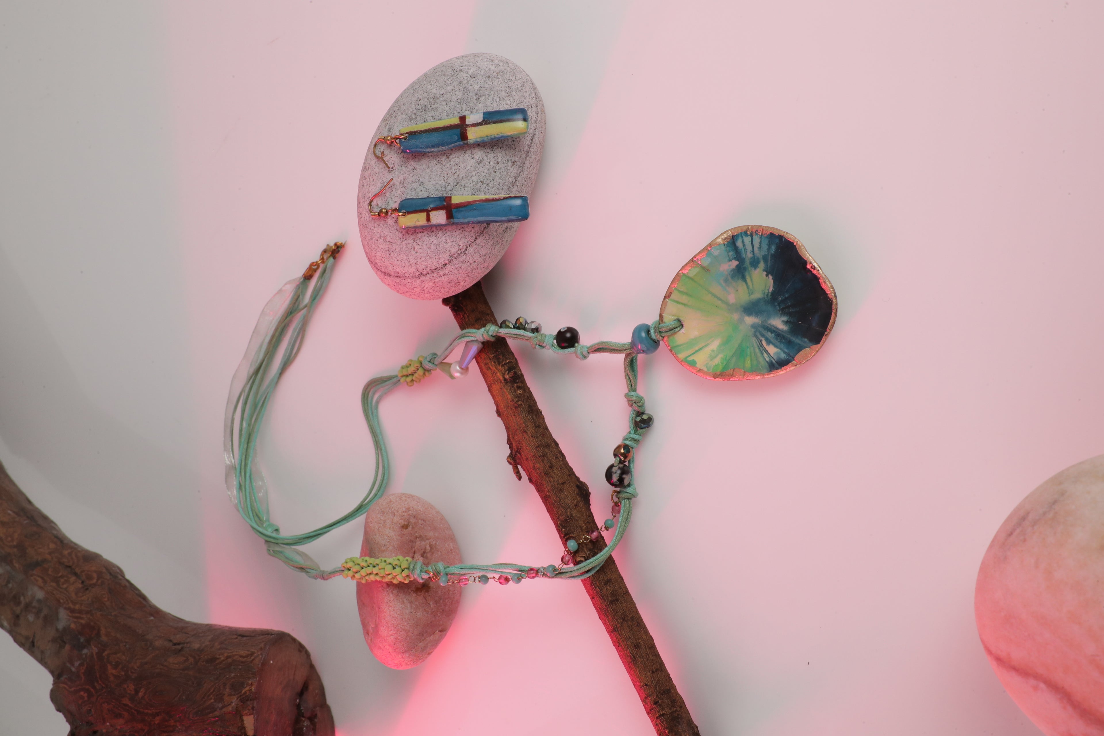 Artful Pieces for Effortless Styling 23