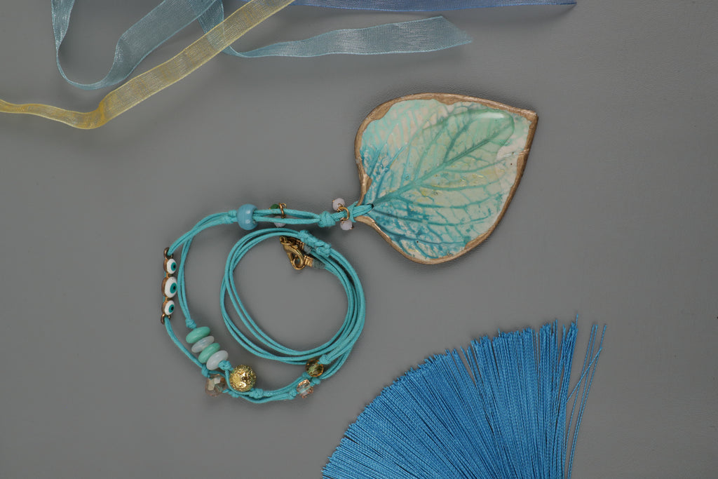 Artful Pieces for Effortless Styling 40