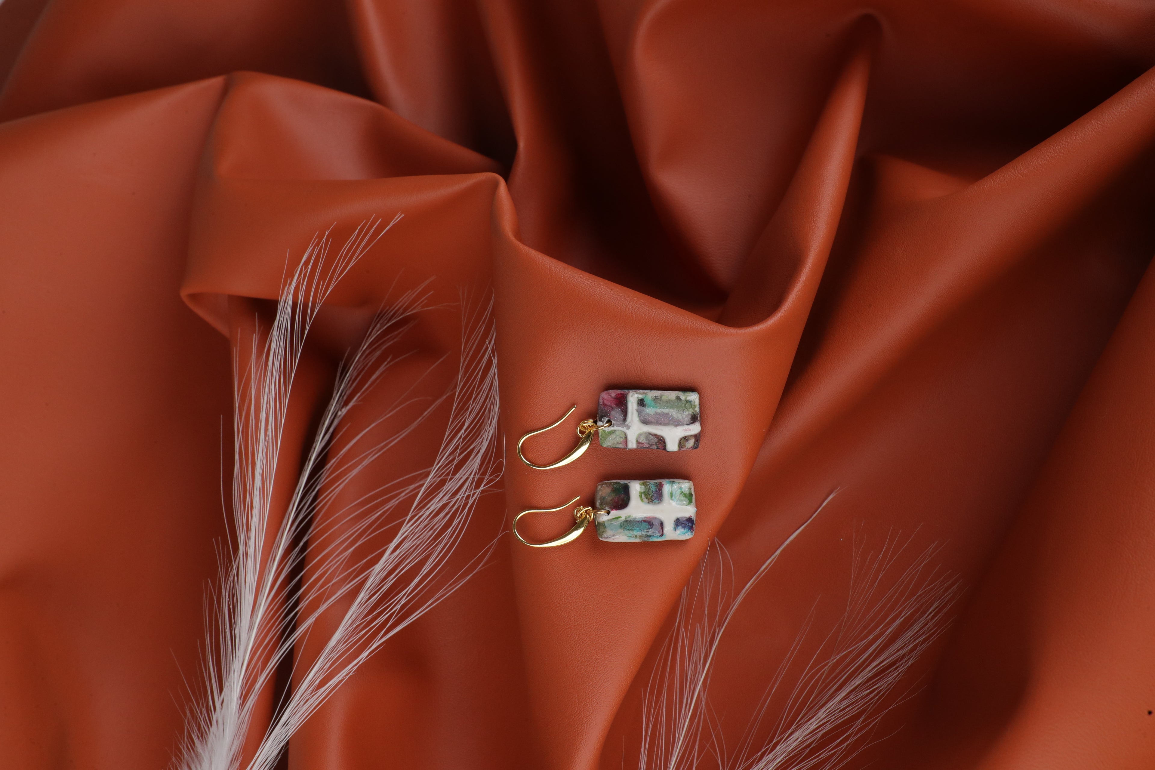 Artful Pieces for Effortless Styling 53