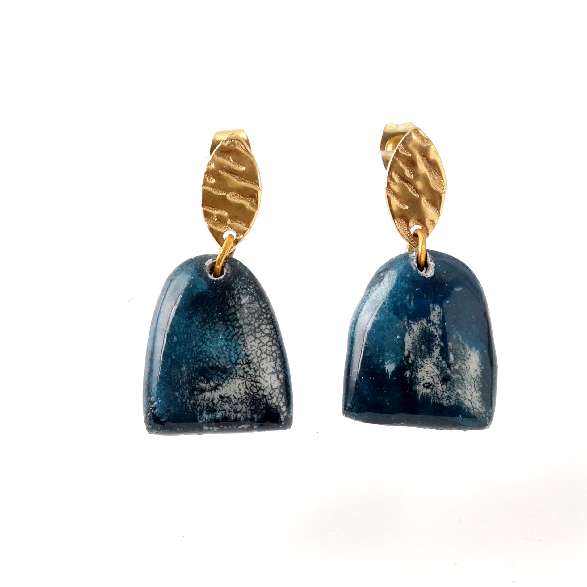 Artful Pieces for Effortless Styling 61