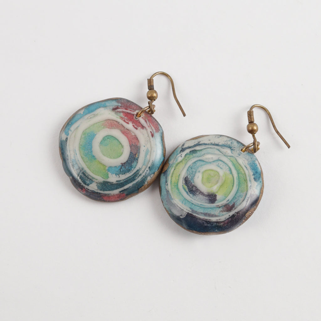 Artful Pieces for Effortless Styling 33