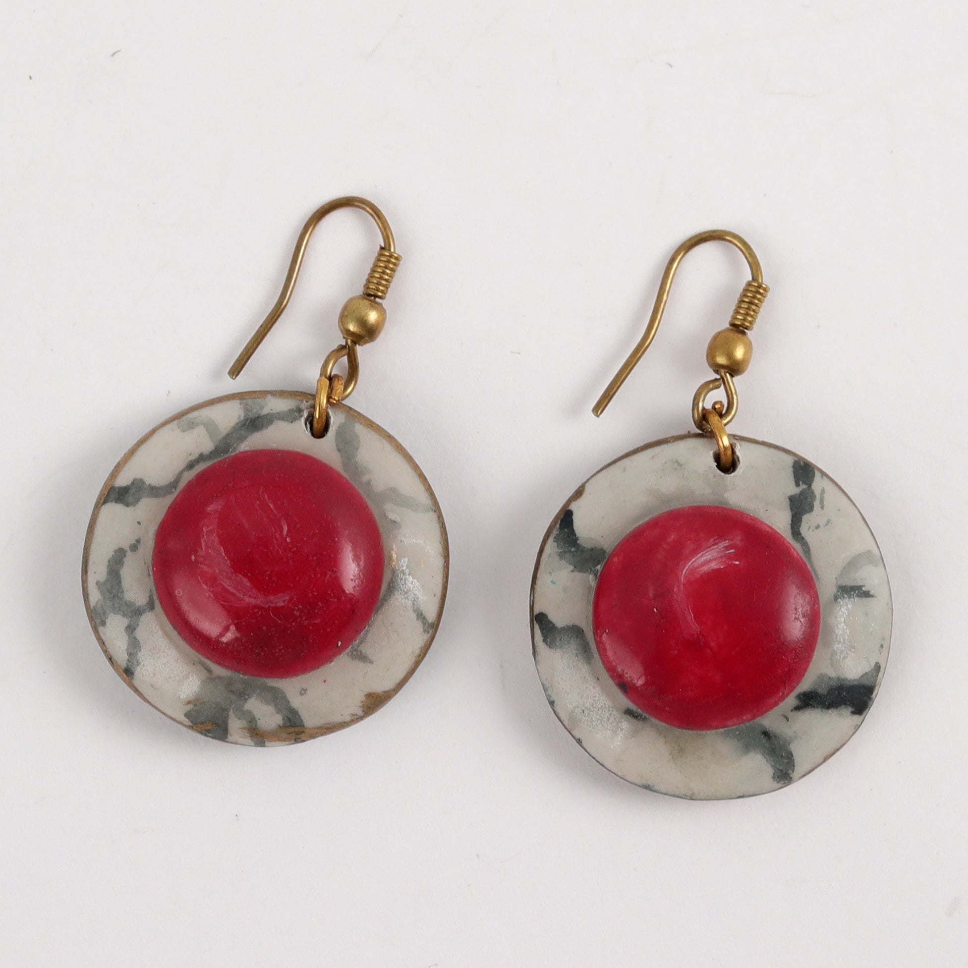 Artful Pieces for Effortless Styling 44