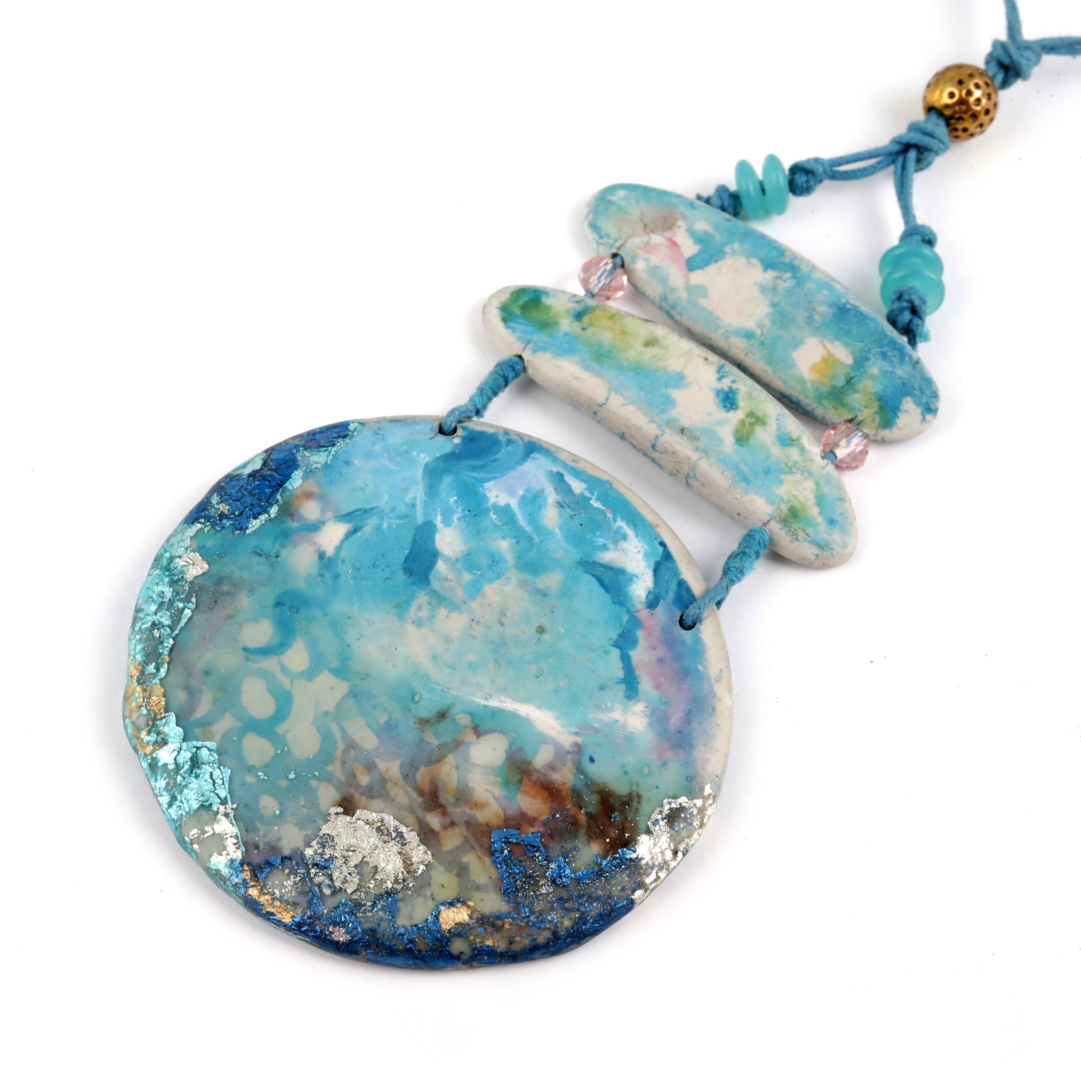 Artful Pieces for Effortless Styling 50