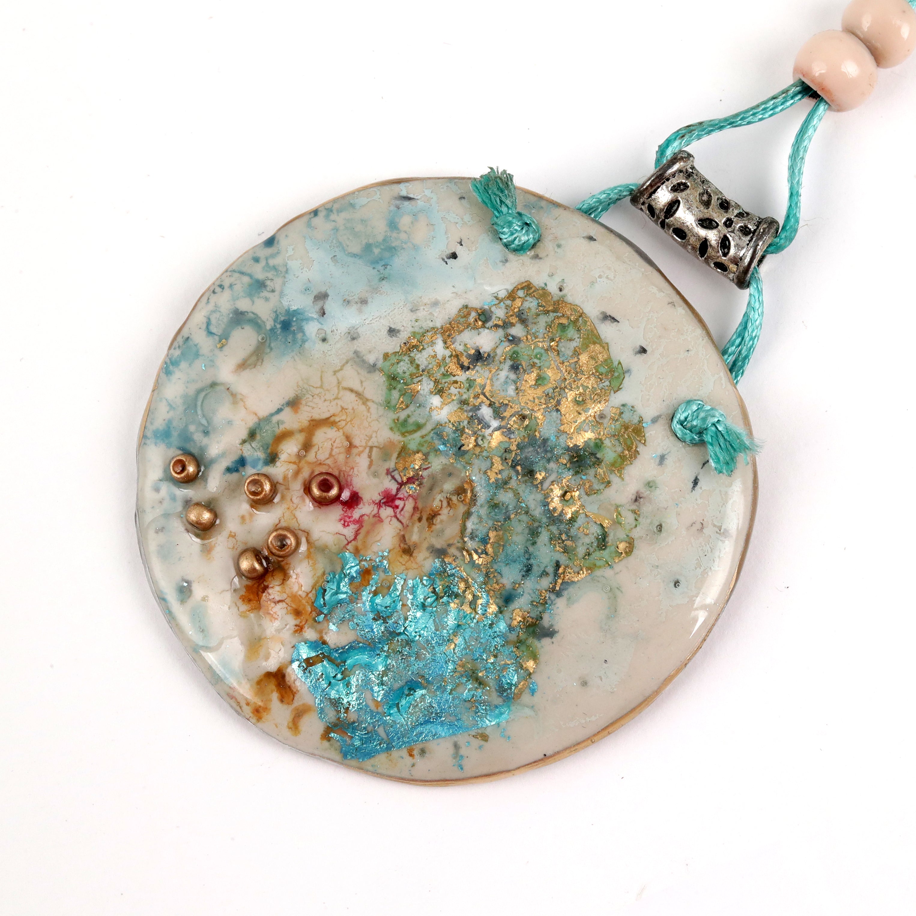 Artful Pieces for Effortless Styling 56