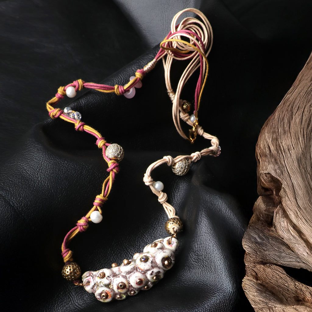 Artful Pieces for Effortless Styling 9