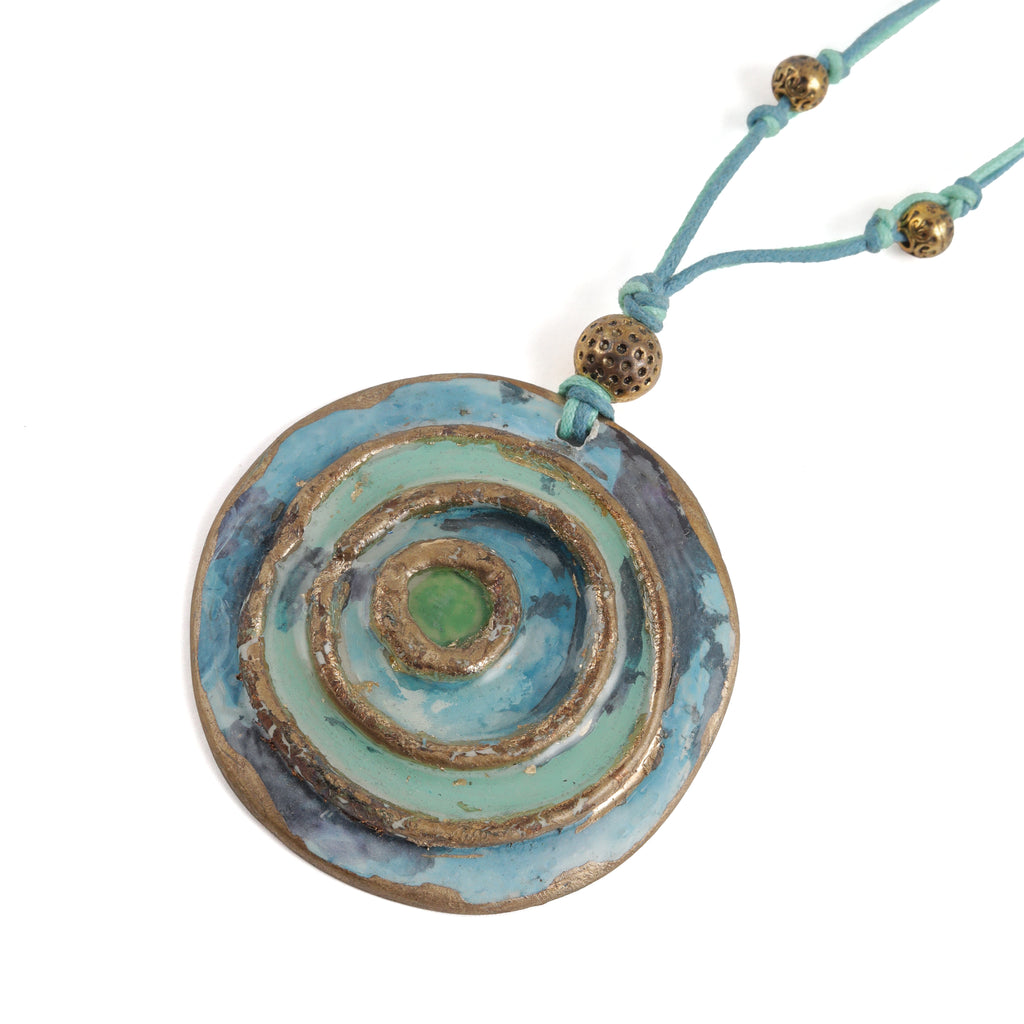 Artful Pieces for Effortless Styling 33