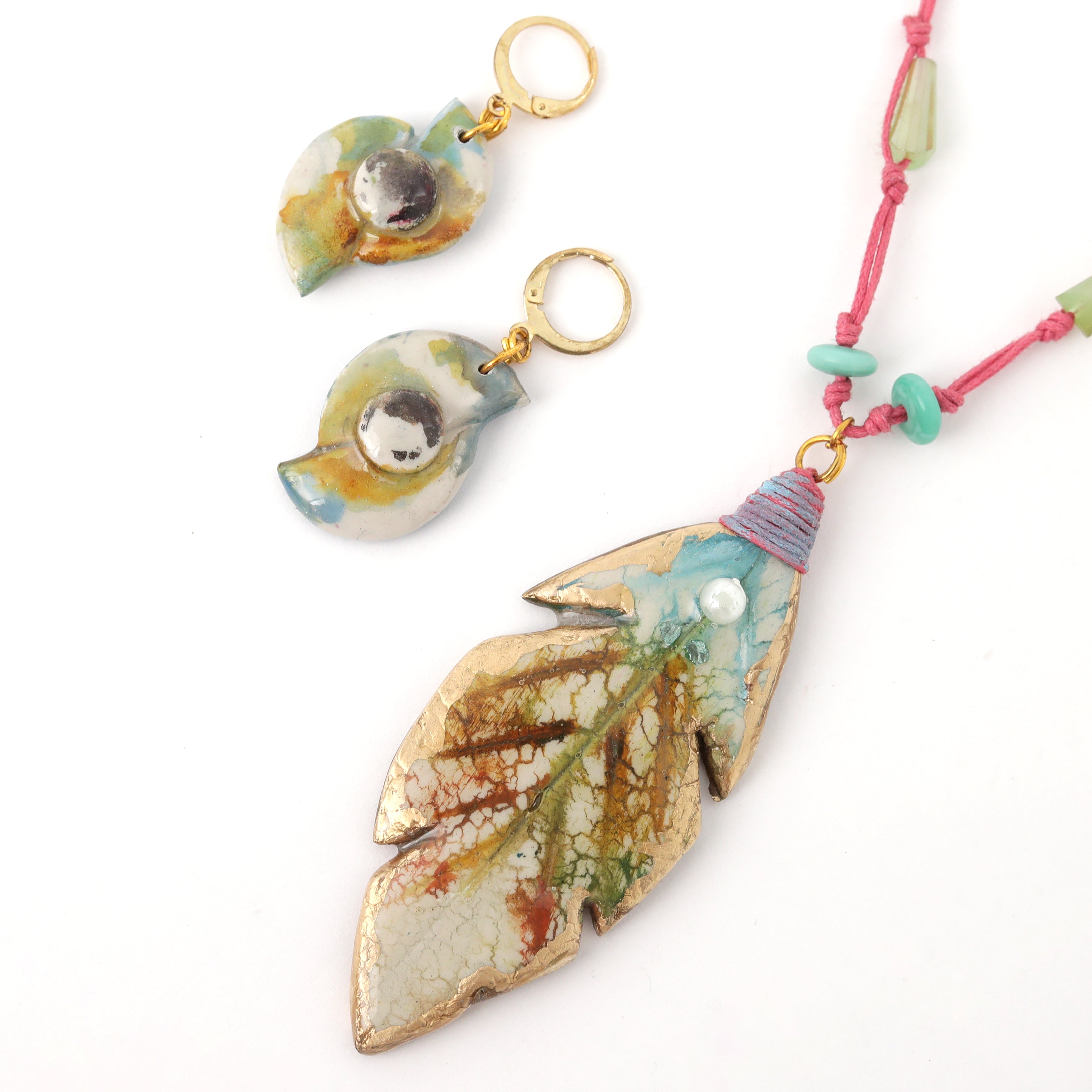 Artful Pieces for Effortless Styling 48