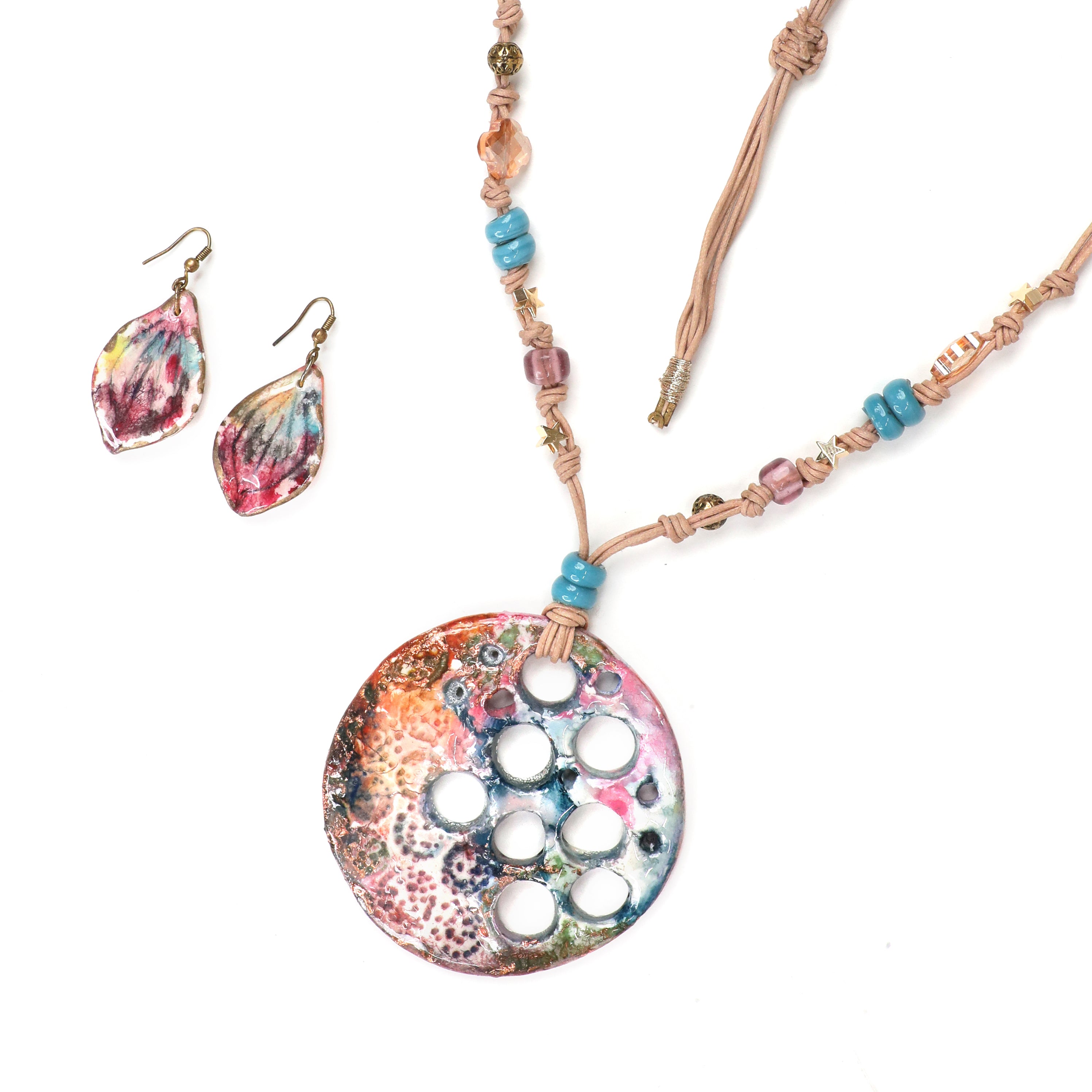 Artful Pieces for Effortless Styling 1