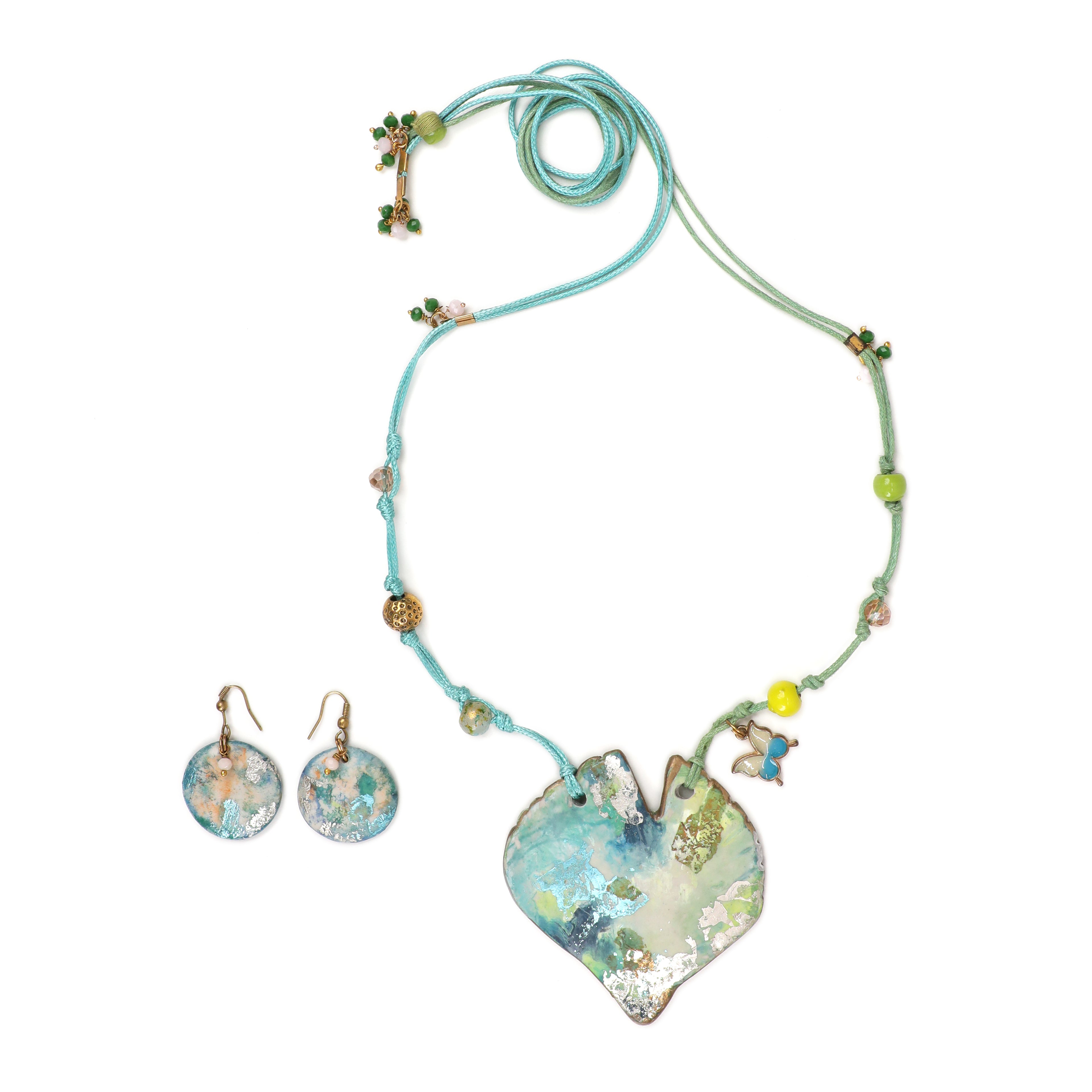 Artful Pieces for Effortless Styling 7