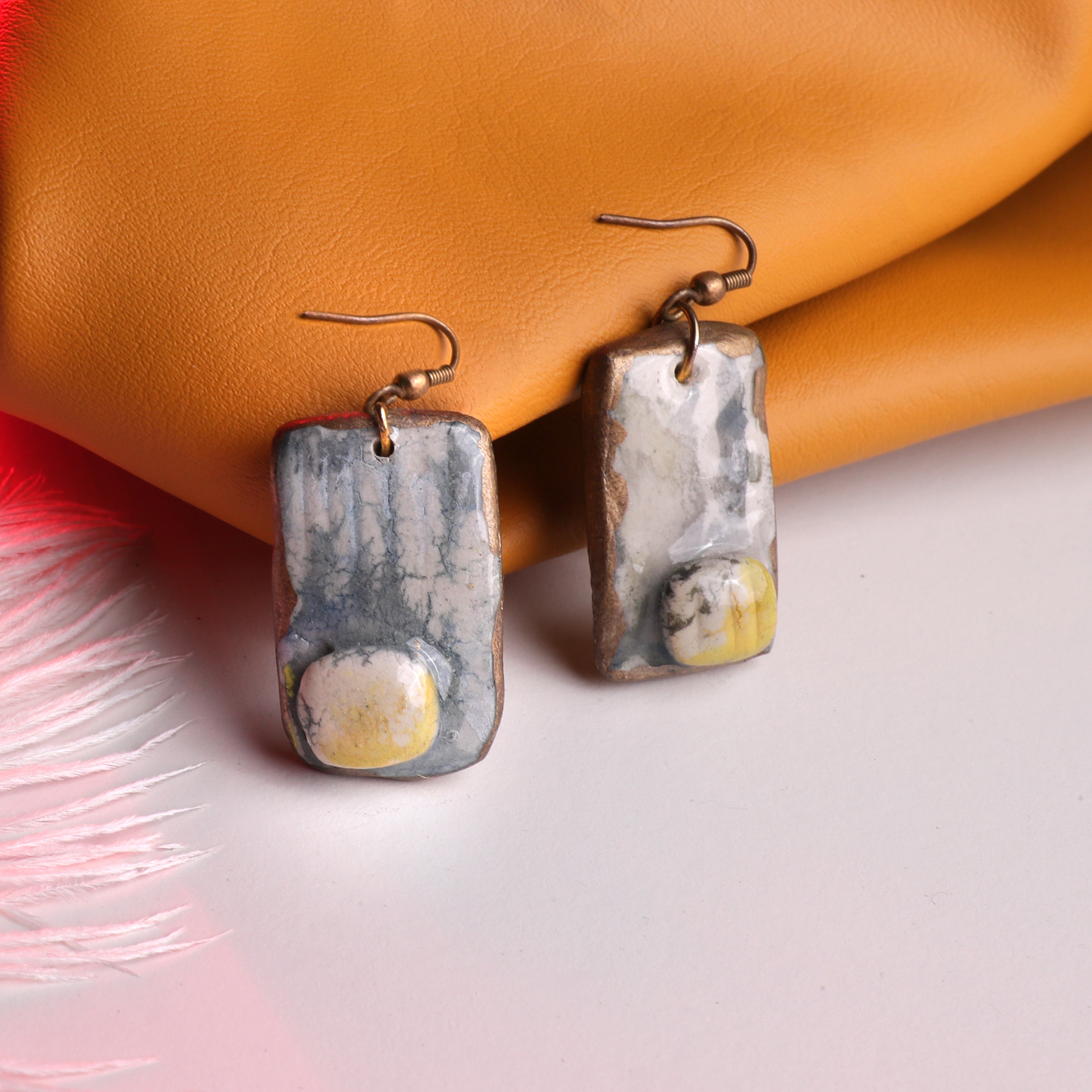Artful Pieces for Effortless Styling 8