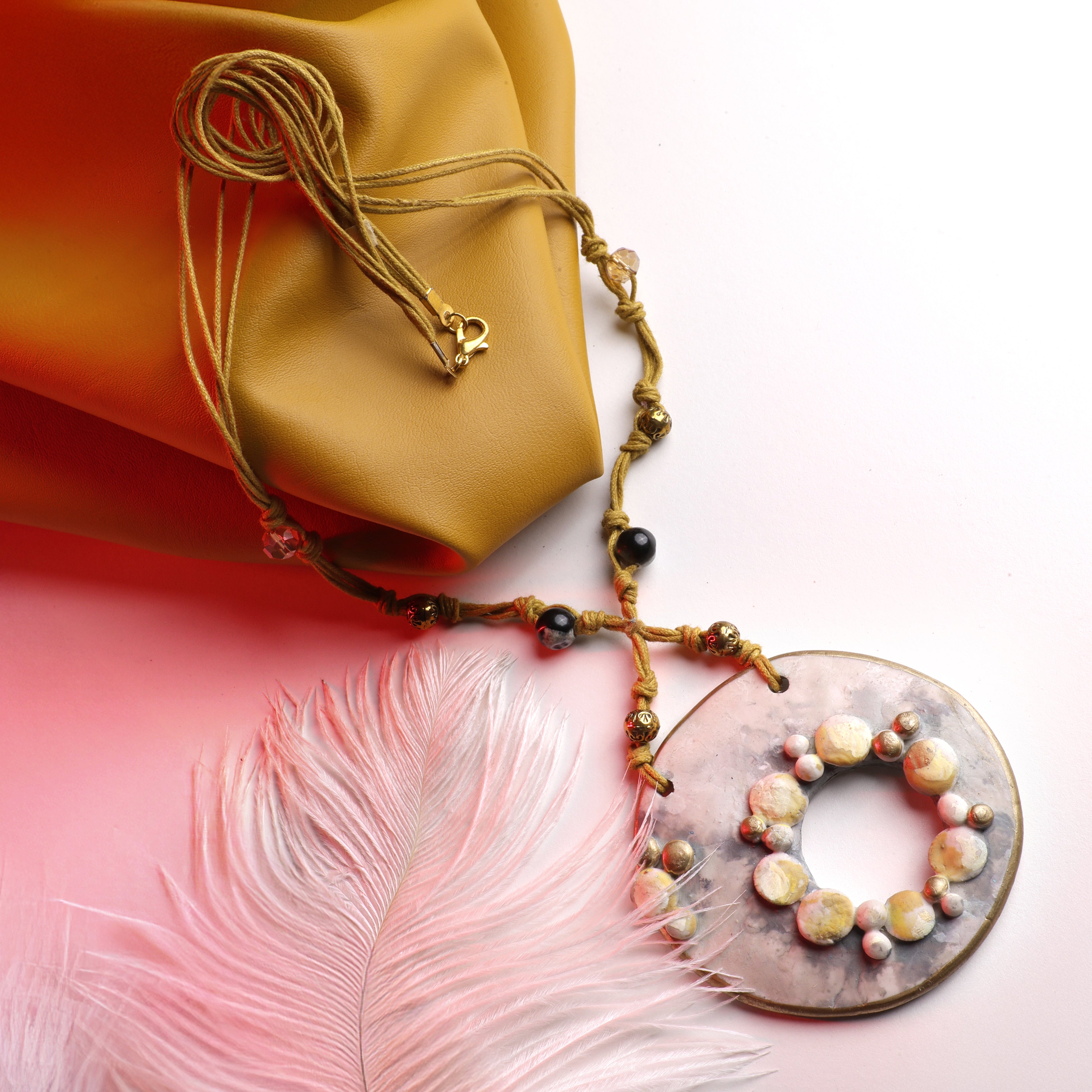 Artful Pieces for Effortless Styling 8