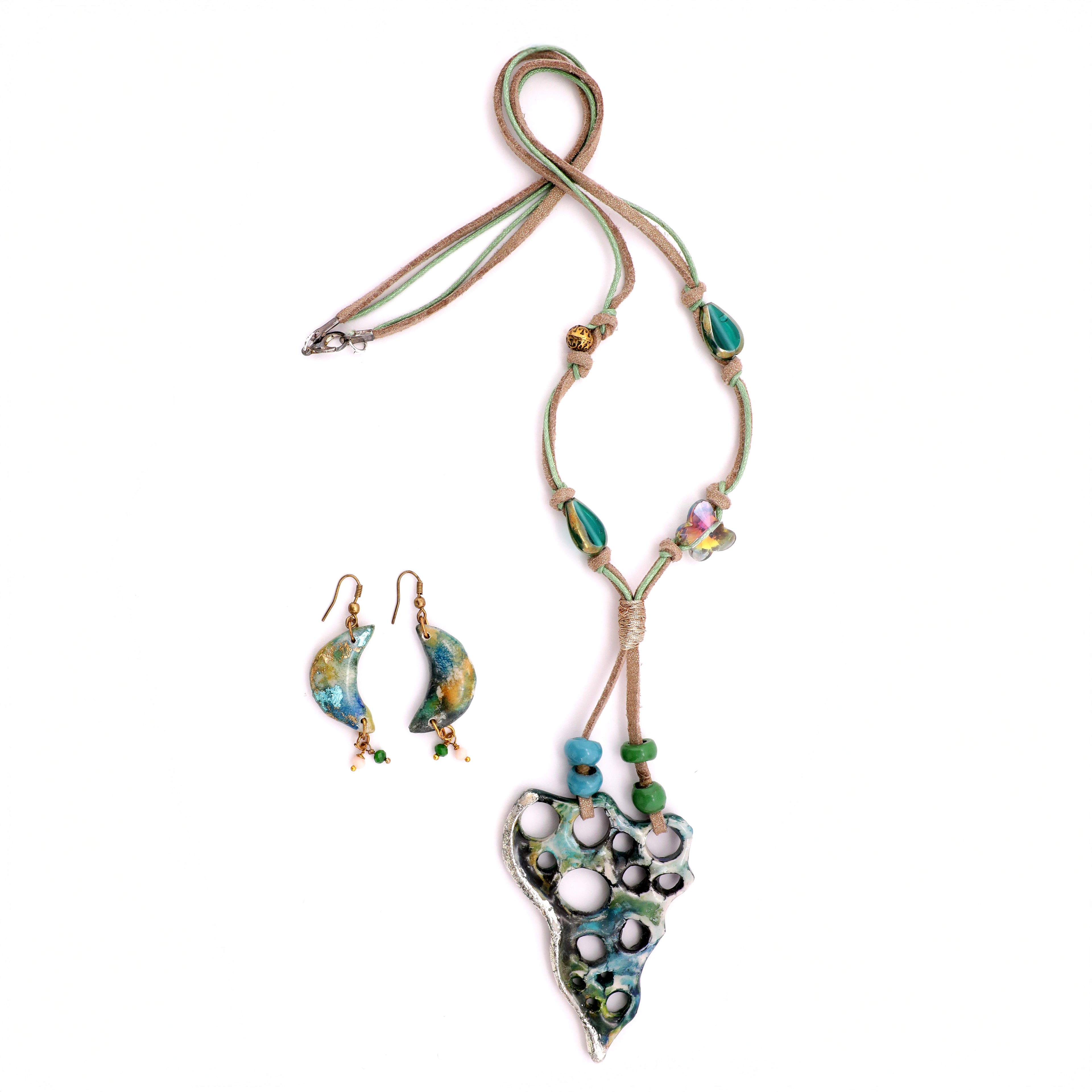 Artful Pieces for Effortless Styling 2