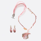 Artful Pieces for Effortless Styling 32