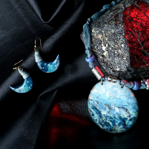 Artful Pieces for Effortless Styling 4