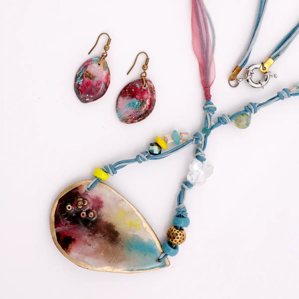 Artful Pieces for Effortless Styling 6