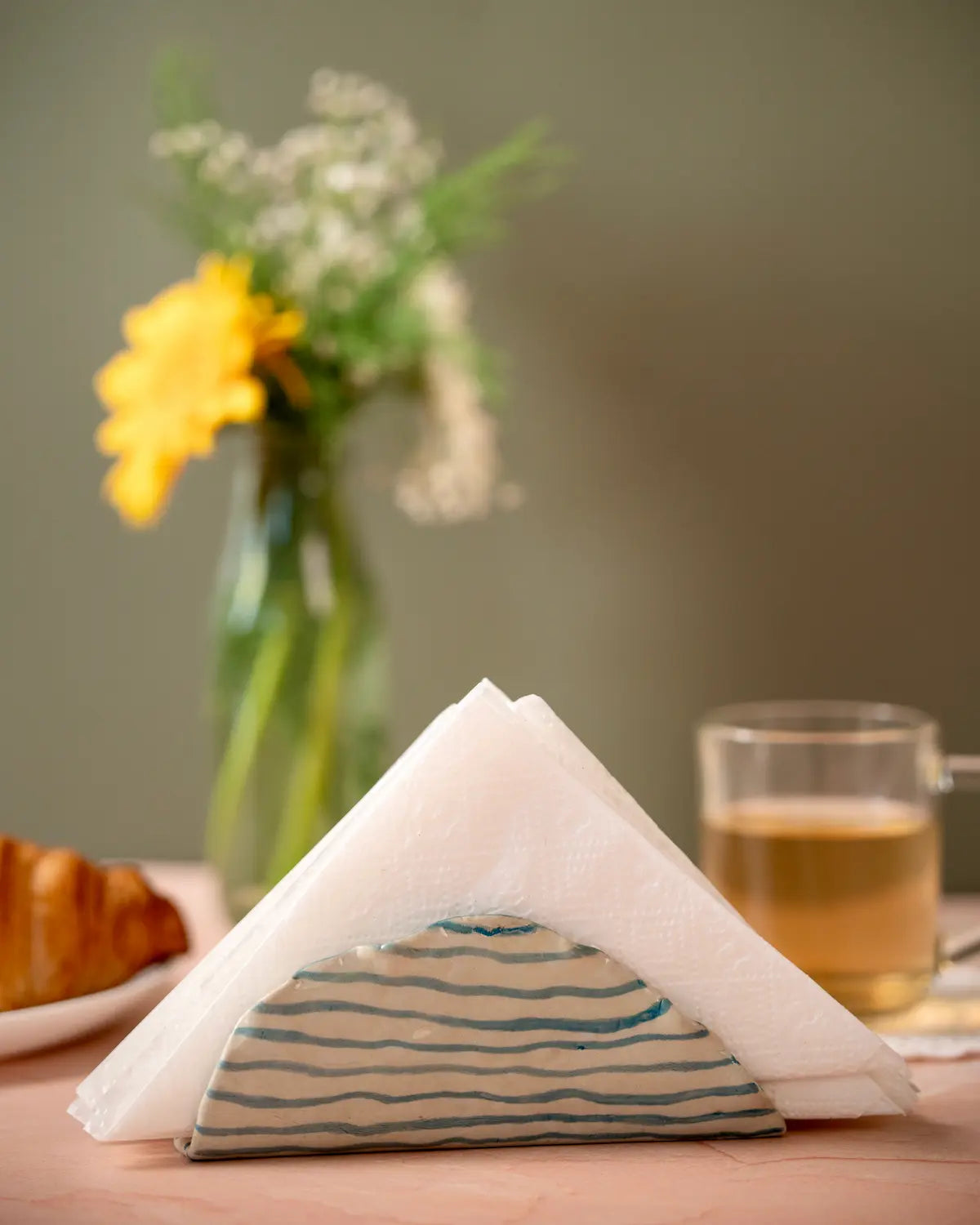 BlueWave tissue holder