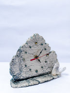 Ash crack clock
